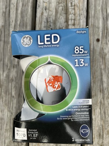 (NEW) GE 85-Watt BR40 Dimmable Daylight Indoor LED Flood Light, 1070 Lumens - Picture 3 of 6