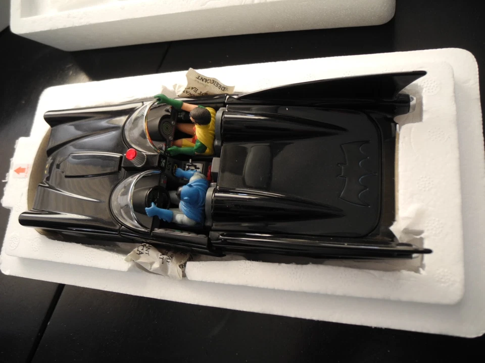 Collector's FIND, Danbury Mint 1960 Original BATMOBILE, 1:24, RARO, ¡Nuevo! Foto 4 de 4