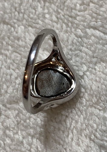 18ct White Gold Tablet Cut Doublet Opal And Diamond Ring - Foto 13 di 14