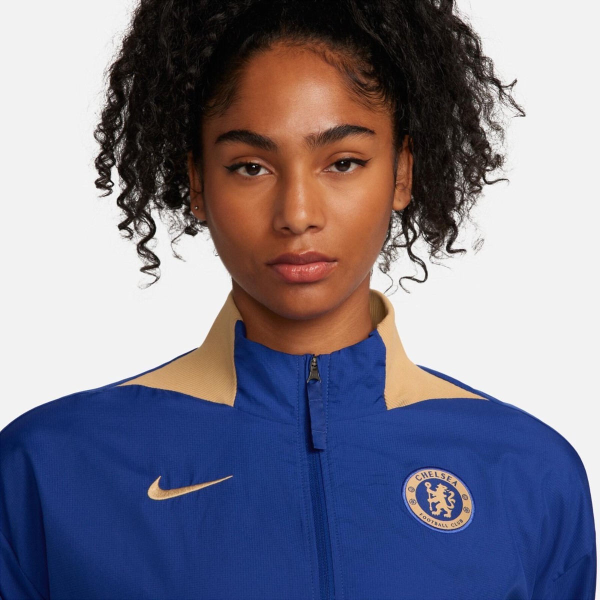 NWT's Nike Women's L LARGE dri-fit tracksuit jacket Chelsea