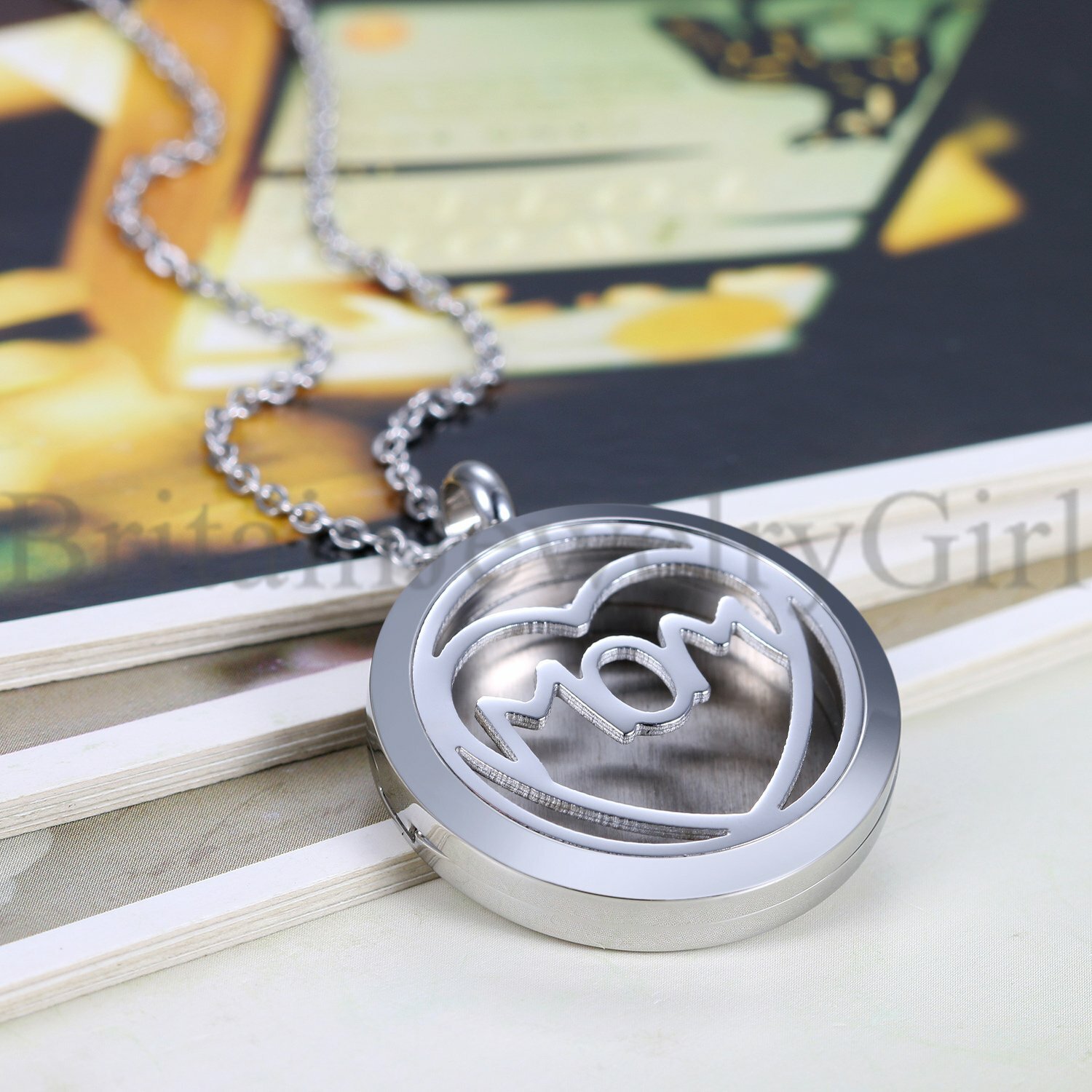 Cool Me Cool Hamsa 30mm Chakra Essential Oil Diffuser Locket Necklace - Stainless Steel Aromatherapy Jewelry With 10 Pads - View #10