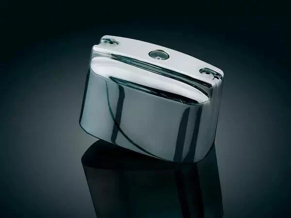 Cubierta del cilindro maestro trasero cromado Kuryakyn 9128 00+ Harley Softail/99-07 Touring Foto 3 de 4