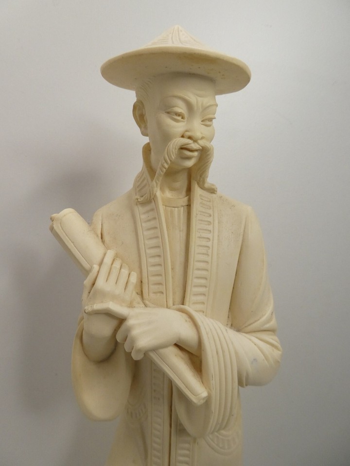 A GIANNELLI ITALY VINTAGE CAST RESIN CHINESE MAN STATUE ALABASTER BASE