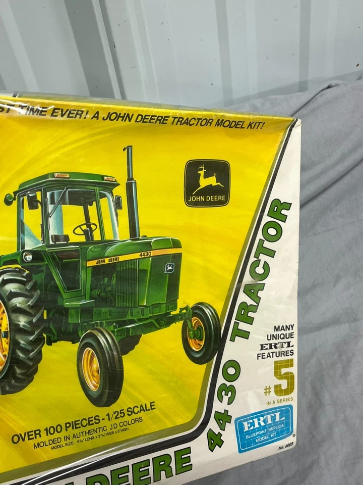 Vintage ERTL John Deere 4430 Tractor Model Kit 1:25 Scale Sealed RARE - Image 3 of 4