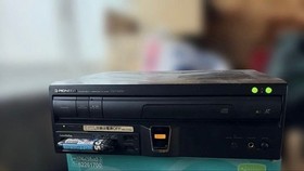 Pioneer CLD-A100 Laser Active LD Player with PAC S10 SEGA Remote CPD-S10 Tested