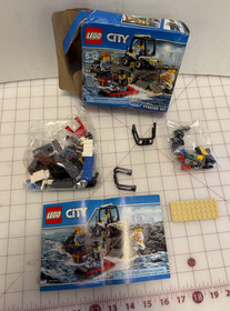 LEGO City Prison Island Starter Set 60127 Police Buggy Minifigures New Open Box