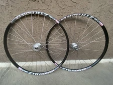 Silver Hadley 15x100mmTA/10x135mm Bolt-On Hubs Stans Flow Rim 29” Disc Wheelset