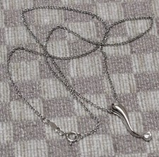NEW 14 KARAT WHITE GOLD DIAMOND DROP PENDANT NECKLACE (16 inches)