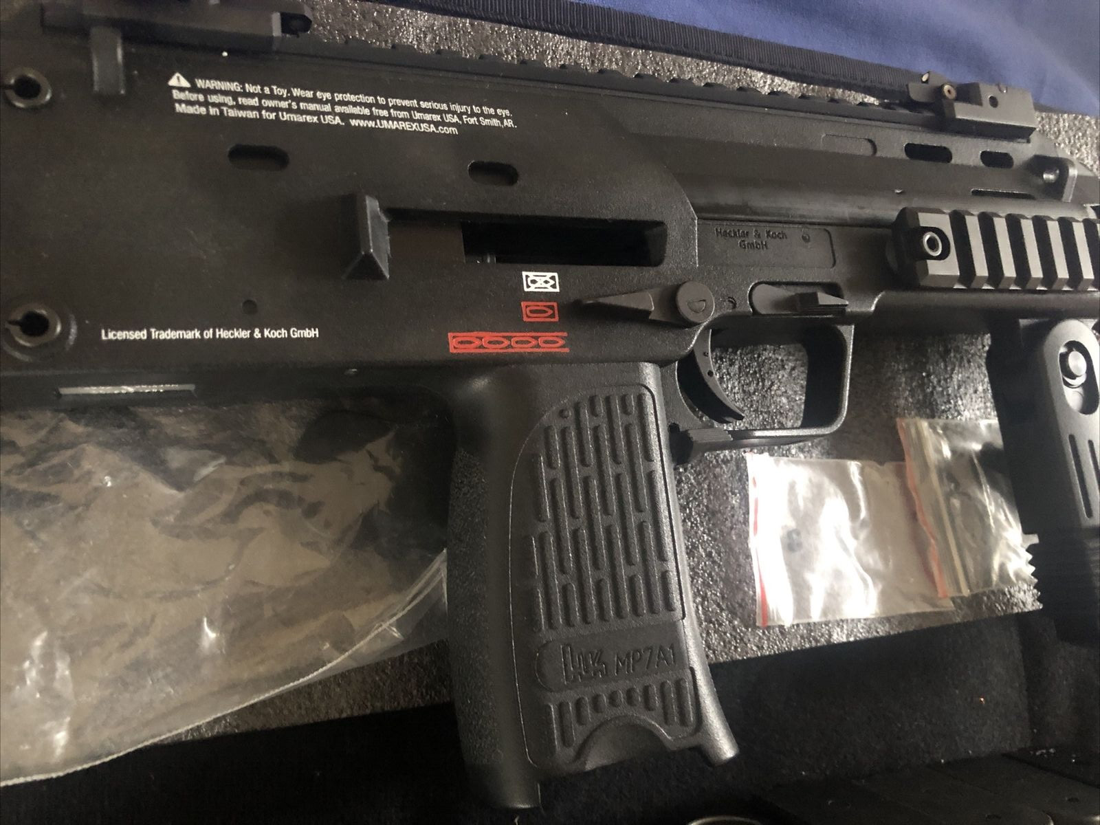 Airsoft H&K Umarex MP7 KWA with 12 Magazines