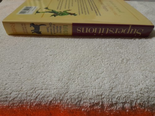 Superstitions Book 1013 of the Worlds Wackiest Myths Fables & Old Wives Tales - Bild 3 von 12