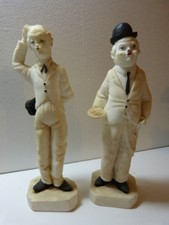 Statuettes laurel et hardy ,en biscuit ?,  1937  , signés C.L (ks01)