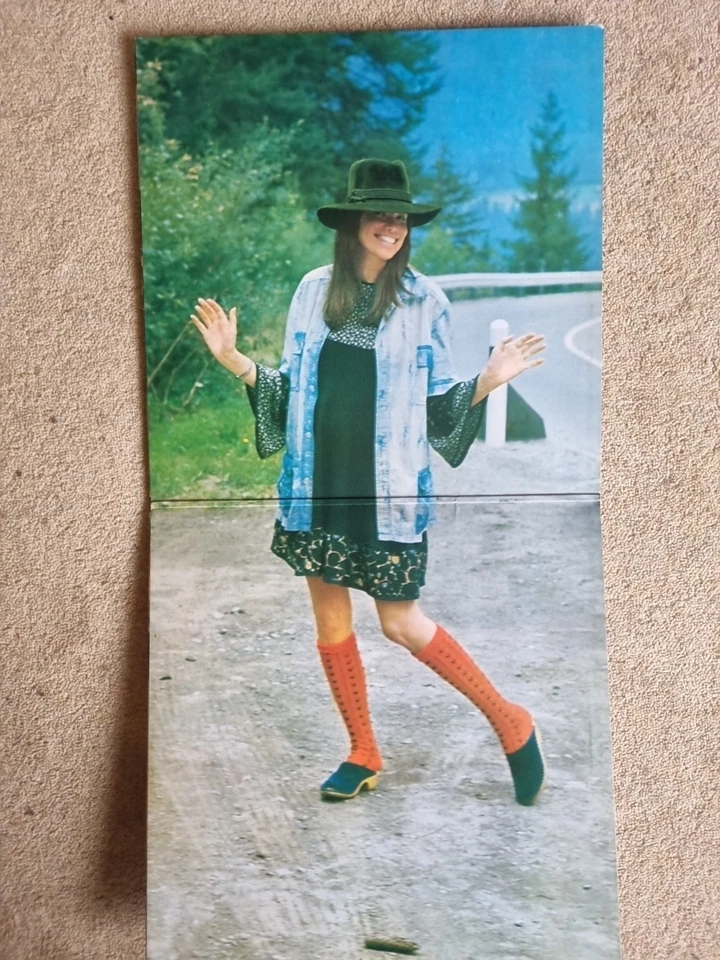 Carly Simon - Hotcakes Vinyl LP Elektra Records UK 1975 Repress - Image 3 of 4