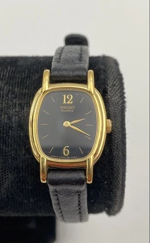 Vintage Seiko Womens Gold-Tone Leather Strap Quartz Analog Casual Wristwatch