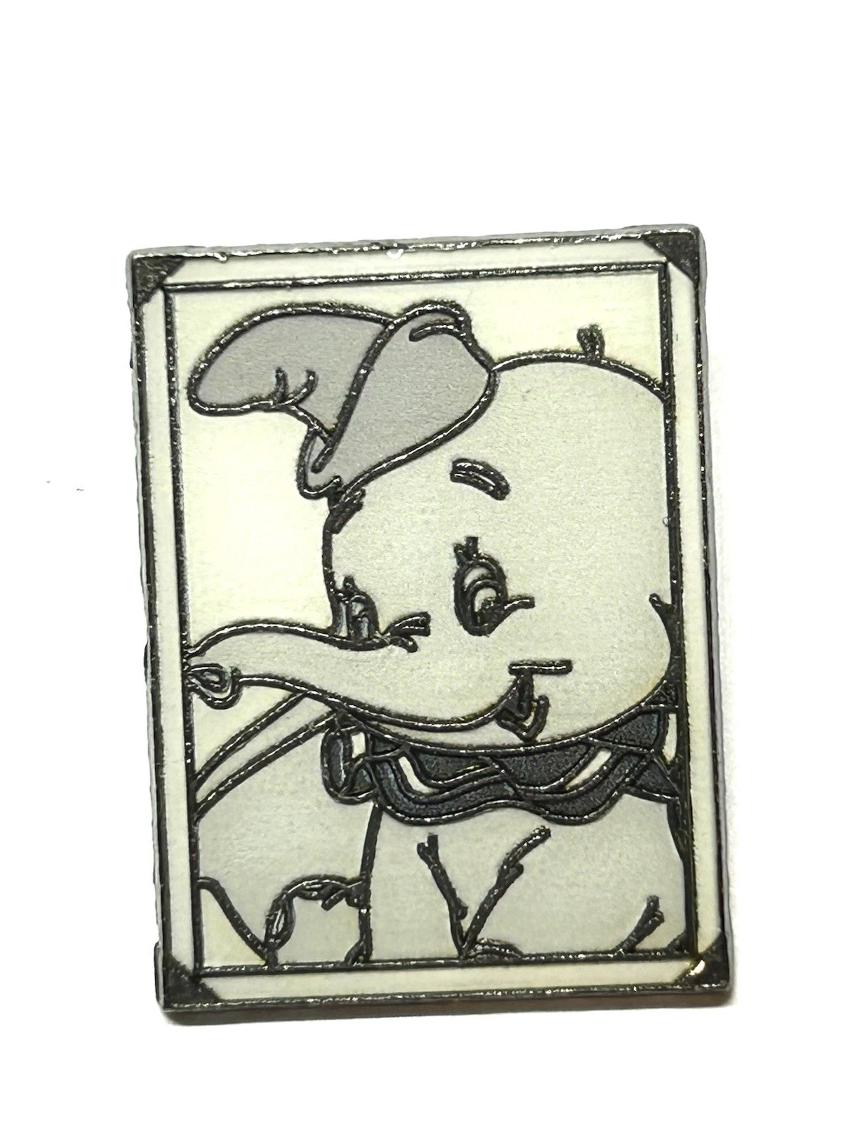 Disney Trading Pin - Dumbo Black & White Snapshot