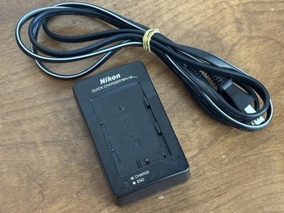 Nikon OEM MH-18 Quick Charger for batteries EN-EL3 3A 3B 3E 3C Genuine