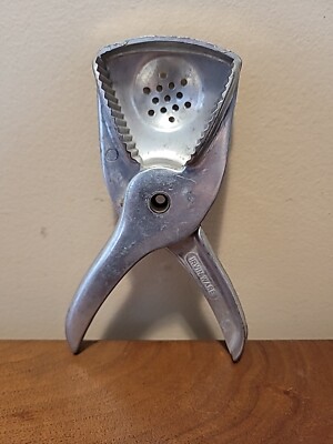 Vintage Irvin Ware Lemon Lime Juicer Made In USA