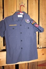 Boy Scouts of America BSA Youth Shirt Medium Blue Cub