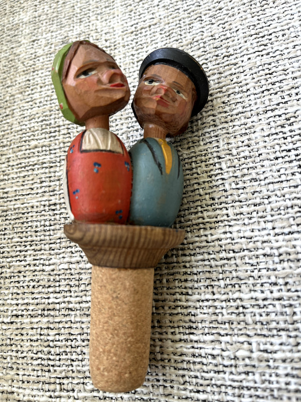 ANTIQUE ANRI HAND CARVED WOODEN BOTTLE STOPPER,COUPLE KISSING