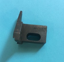  USED  52350B-GENUINE UNION SPECIAL-LOWER KNIFE HOLDER-FREE SHIPPING 