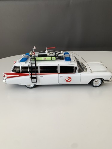 Cadillac Eldorado 1959 Ecto 1 Ghostbusters Silver Screen 1/18 - Imagen 4 de 16