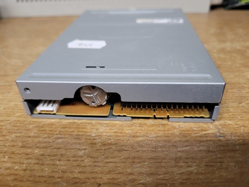 *** TEAC Lecteur de Disquette 1.44MB 3,5" blanc - Tested - Afbeelding 3 van 3