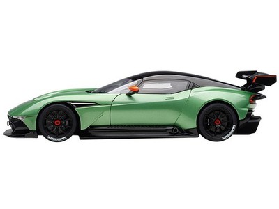 1/18 Scale High Performance Supercar Model Apple Tree Green Metallic Orange Acce