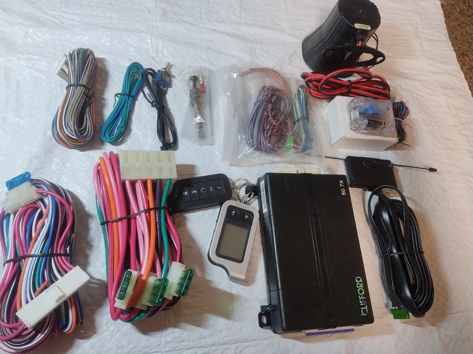 CLIFFORD 50.7X REMOTE START AND SECURITY - Image 2 of 4