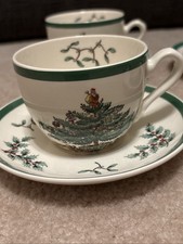 Spode Made in England Christmas Tree Set of 4 Cups and Saucers Tea Coffee Cup