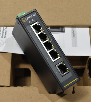 Perle IDS-105F Industrial Ethernet Switch 5-Port (P/N: 07010000)