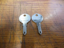2 Cole RT30 / RN30 / X147 Key Blanks