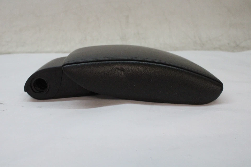 Volvo S60 2017 consola central reposabrazos tapa cuero negro OEM 14 15 16 17 18 Foto 4 de 4