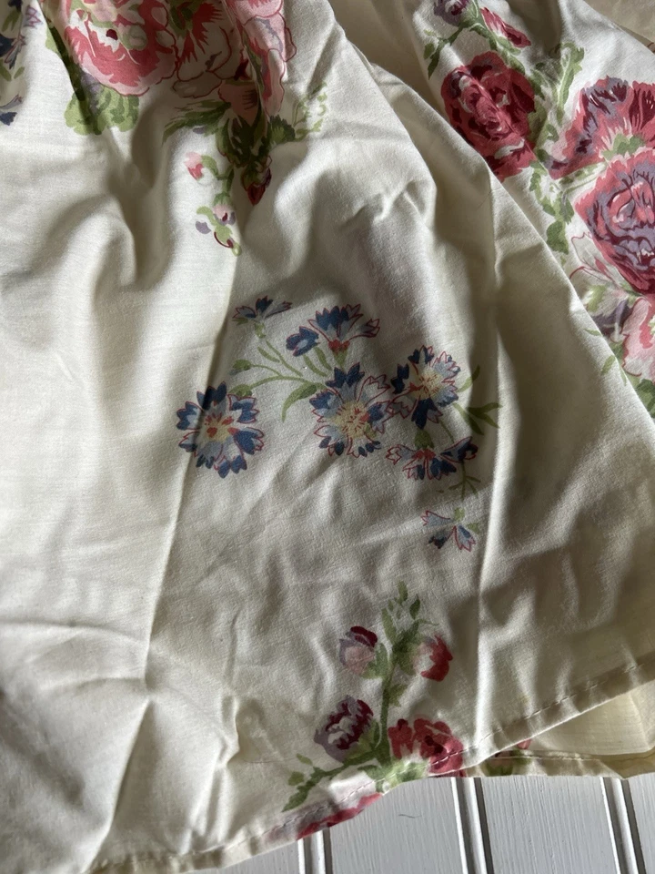 Vtg Laura Ashley Hollyhock Gathered Bedskirt Shabby Cottage Florals Full Bed HTF - Image 3 of 4