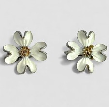 VINTAGE Mid-Century White Enamel DOGWOOD Flower EARRINGS Gold Tone Retro Floral