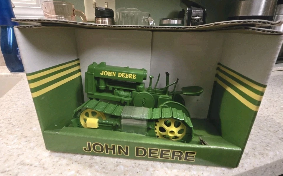 John Deere Lindeman Crawler Made By Spec Cast NIB - Image 2 of 4