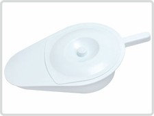 Stechbecken EXTRA, weiß oval angeschrägt - Bettpfanne Kunststoff mit Deckel 