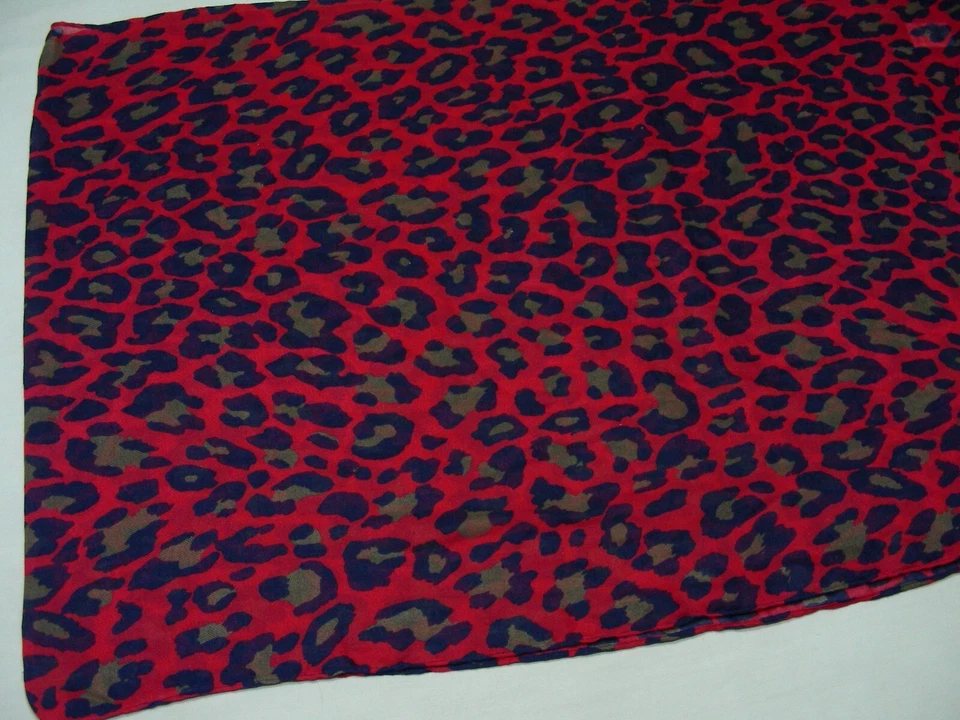 CHARLOTTE RUSSE - Estampado de Leopardo Rojo - ¡Bufanda Infinita Poliéster 24" x 72"! Foto 2 de 4