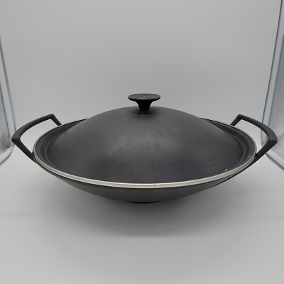 Le Creuset Black Cast Iron Wok 14