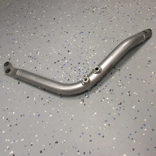 Frame Support / Down Tube / Cradle Bracket 01-05 FZ1 FZS1000 FZ1000 (SILVER) - Picture 10 of 14