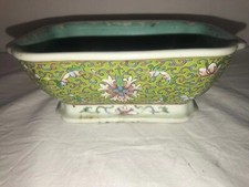 Antique Chinese famille rose porcelain bowl