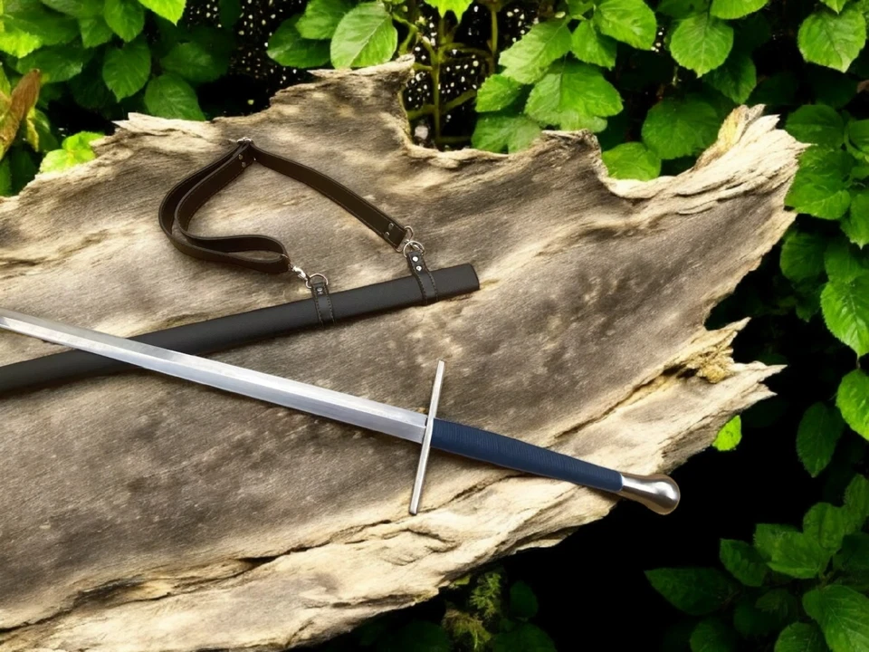 Hand forged double edge Medieval Longsword 1095 carbon steel and scabbard - Image 2 of 4
