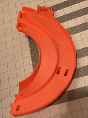 Hot Wheels Super Ultimate Garage Replacement Part Orange Track Piece D/E to F