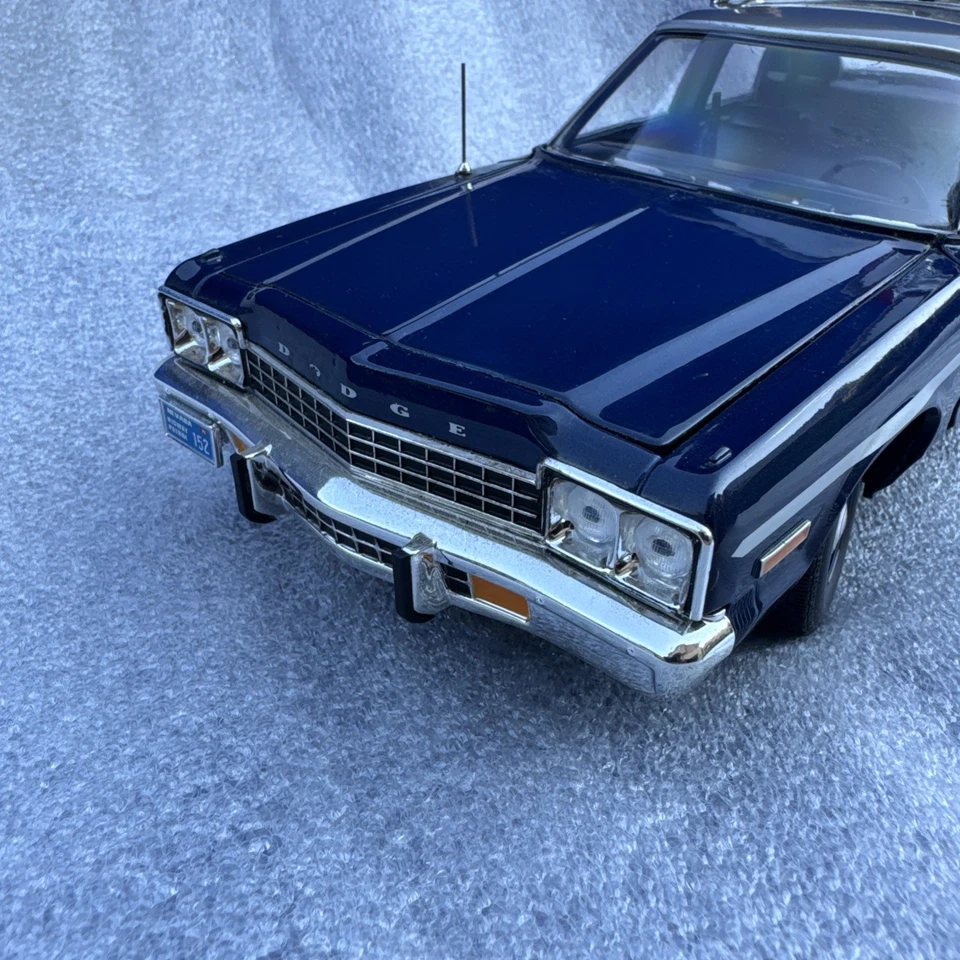 KK 1/18 Dodge Monaco 1974 Nevada Highway Patrol Police Diecast Model Car - Image 2 of 4