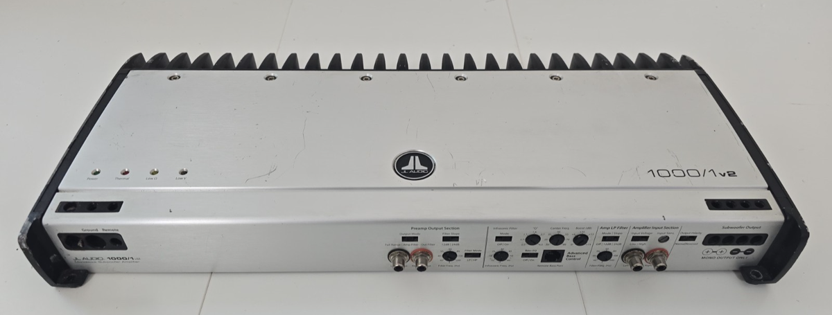 JL Audio 1000/1 アンプ シルバー JL Audio 1000/1v2 Mono Car Audio Amplifier 1000W RMS Silver Hi End