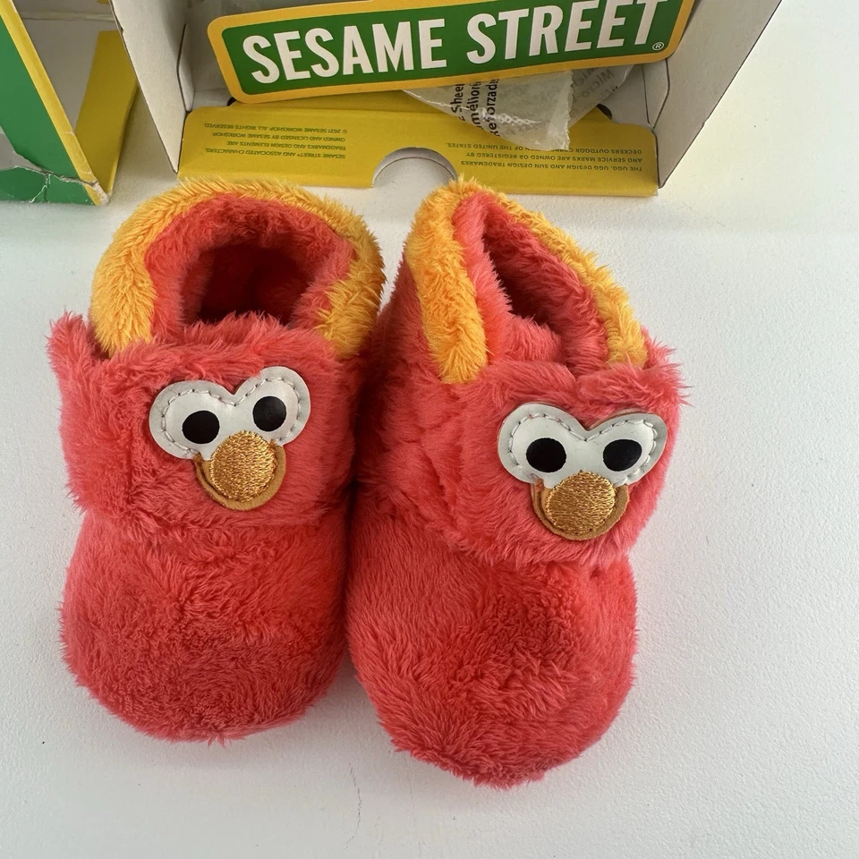 Zapatos de bebé Uggs Sesame Street Elmo EE. UU. Talla 0/1 Foto 3 de 4