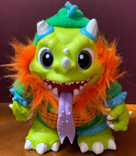 2018 CRATE CREATURES SURPRISE NAMED "SIZZLE" MONSTER PLUSH/TOY