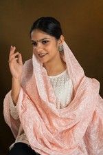 Women Pink Hand Embroidered Chikankari