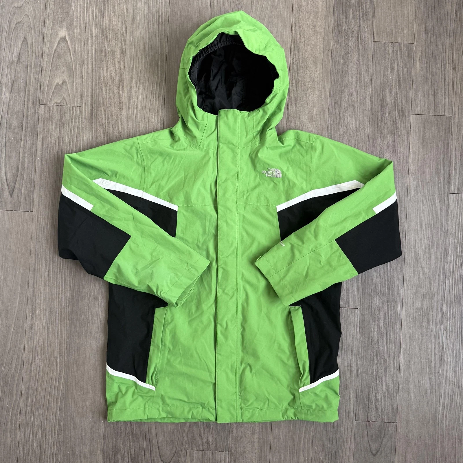 The North Face Jacket Boys XL Green Black Hooded Ski Snow Winter Coat Outdoor