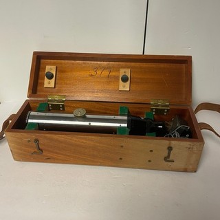 Vintage Brunson Model 81 #4913 Alignment Scope w/Illumination Lamp & Carry Case