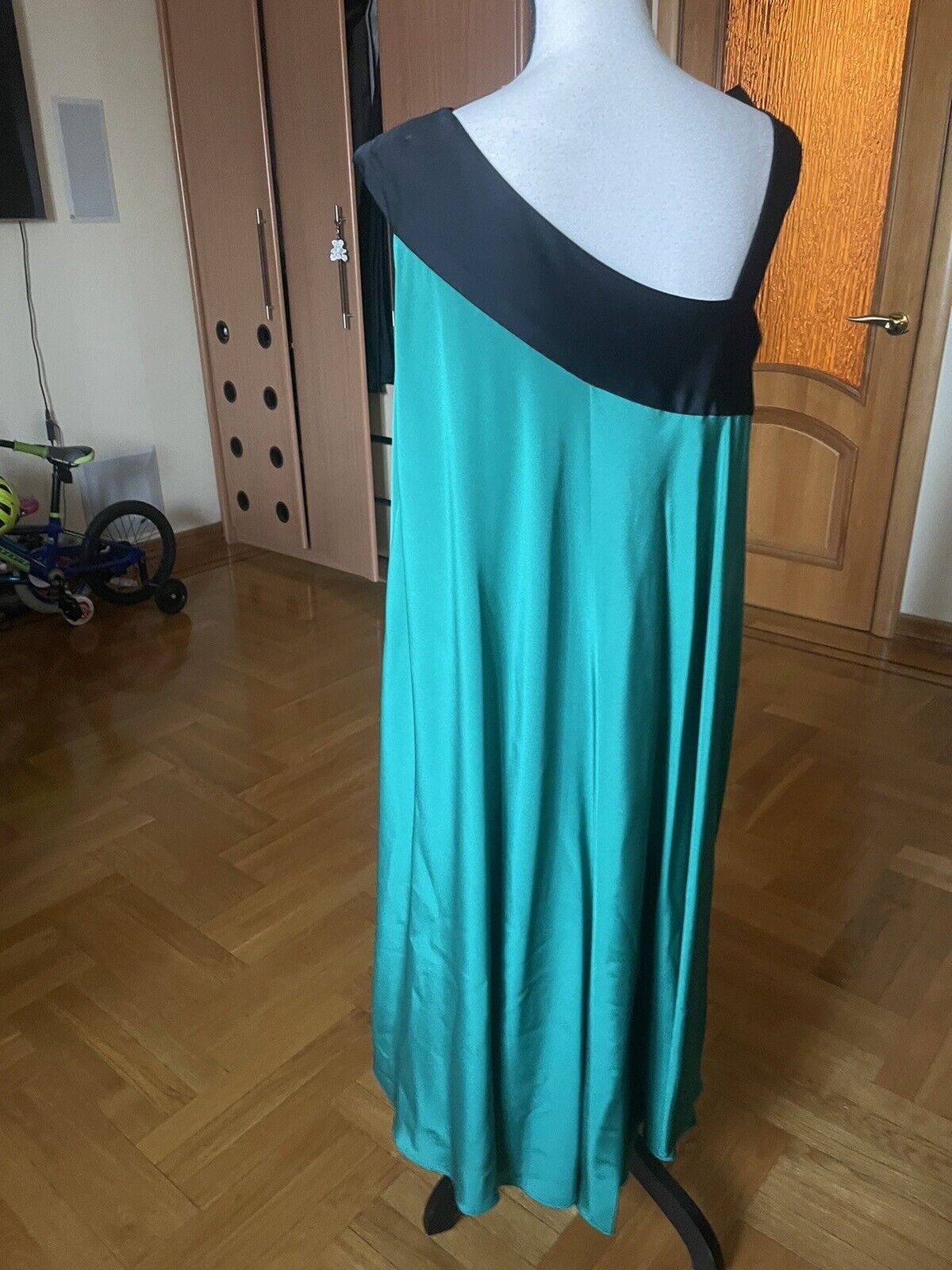 Lanvin Paris Big Bow One Shoulder Midi  Dress  As… - image 24