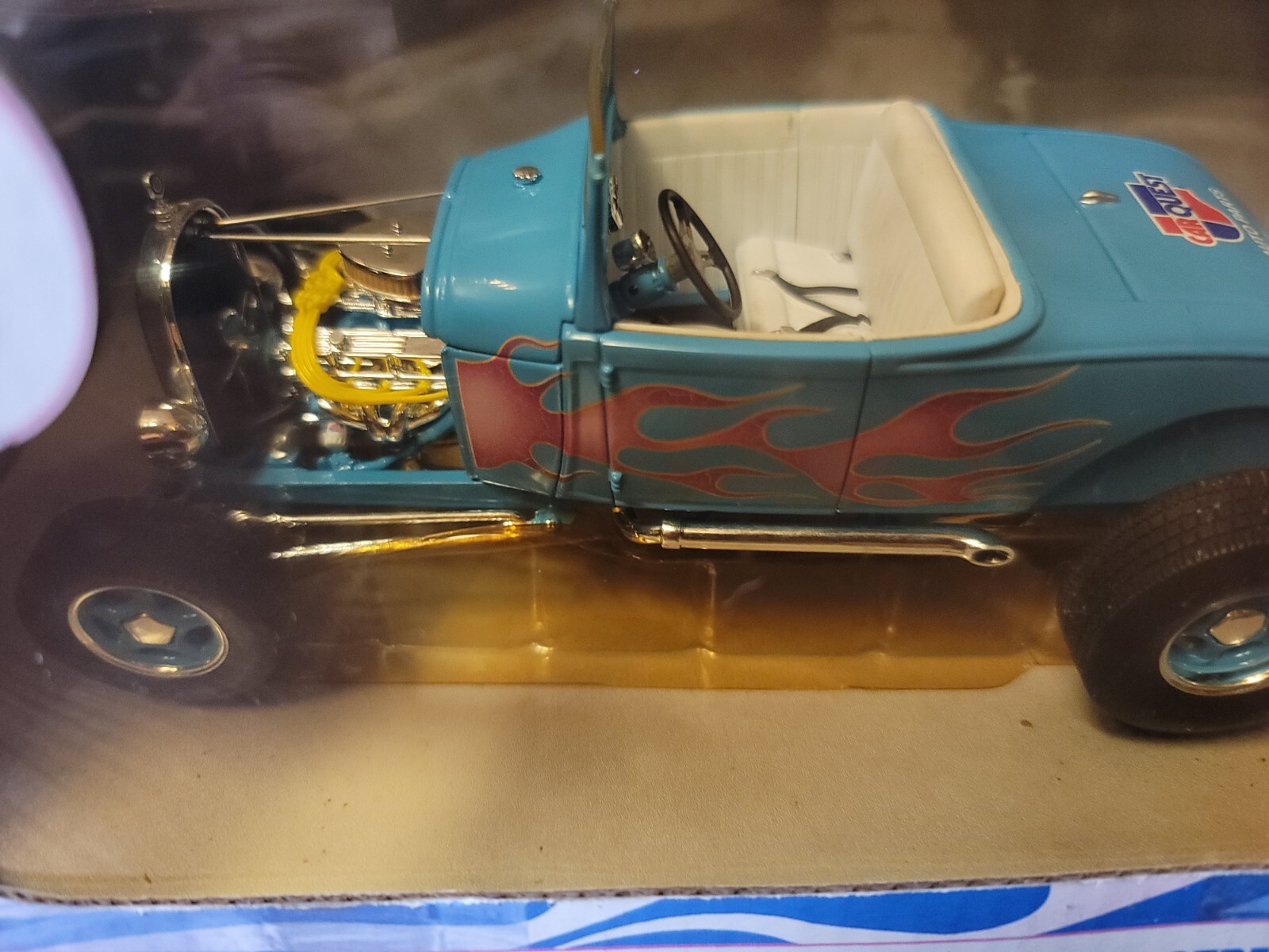 Picture 2 of 4